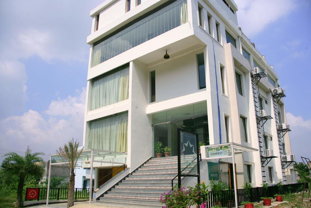Hotel Highnest Singapperumalkovil Zewnętrze zdjęcie